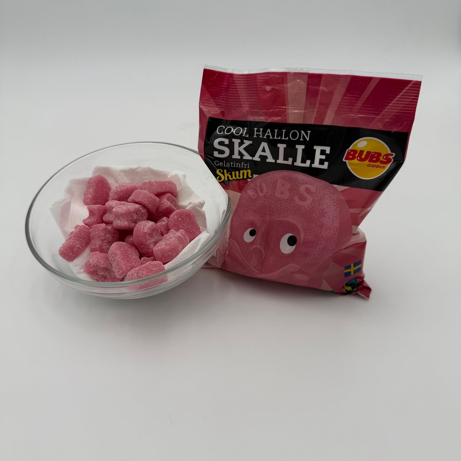 Swedish Candy - Bubs Cool Raspberry Foam Skulls 90g