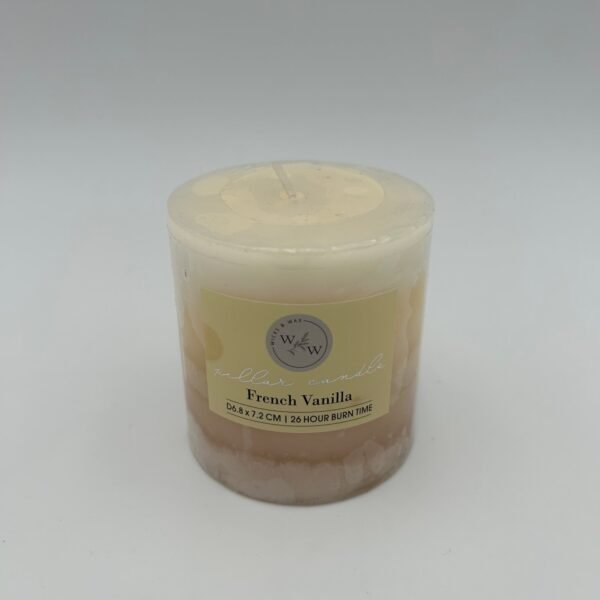PILLAR CANDLE IN TONE COLOUR/FRENCH VANILLA 6.8x7.2cm