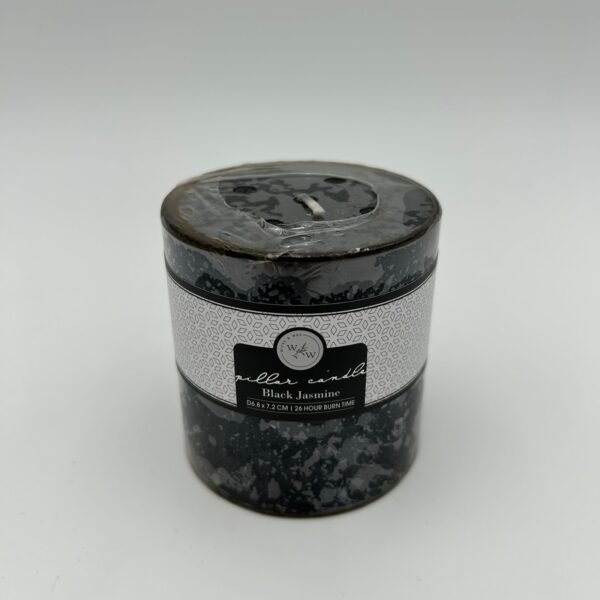 PILLAR CANDLE IN SOLID COLOUR/BLACK JASMINE 6.8x7.2cm