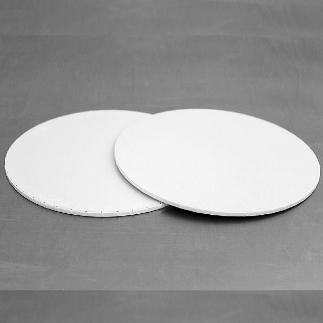 10in Round 5mm Masonite Cake Board - White (10 Pack)